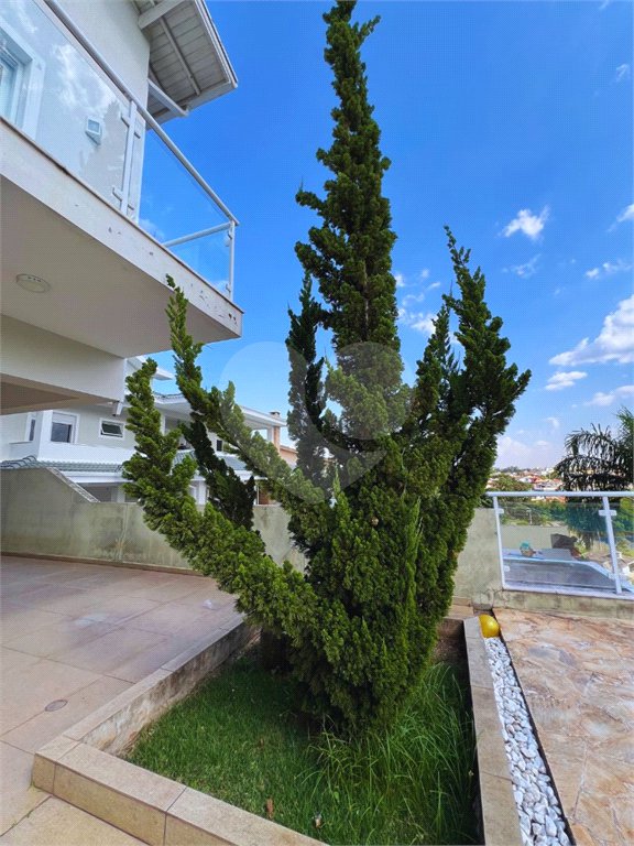 Apresento essa belíssima casa no Condomínio Delle Stelle - Louveira SP