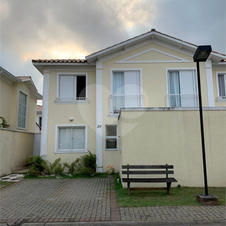 Casa em Condomínio Fechado no Residencial Jardins