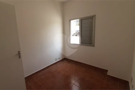 Apartamento de 1 quarto, no térreo, com garagem, para locação no Cambuci