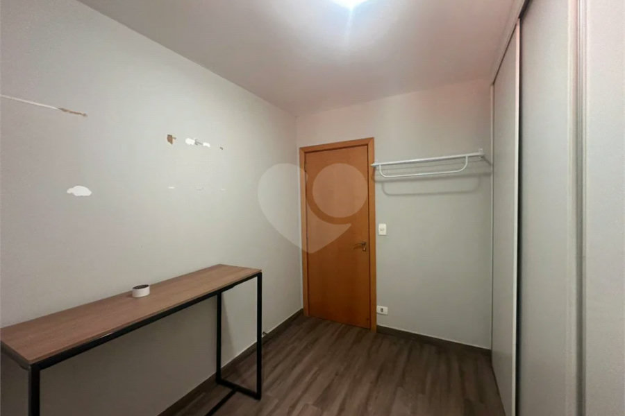 Casa de Condomínio com 3 Quartos e 2 banheiros à Venda, 311 m² por R$ 750.000