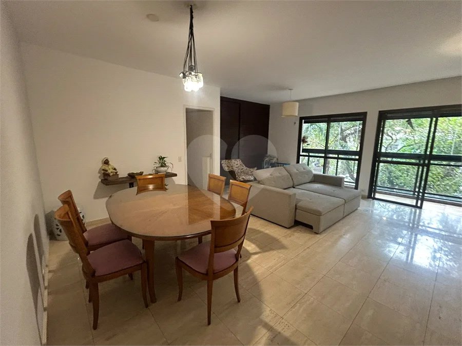 Apartamento Mobiliado no Alto da Boa Vista, com churrasqueira na varanda , 3 suítes e próximo ao Metro