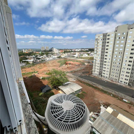 Oportunidade Única no Monte dos Pinheiros – Um lar completo esperando por você