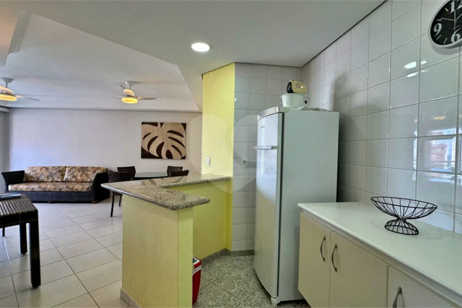 Apartamento à venda com 3 quartos, sendo 1 suíte,  em Riviera de São Lourenço, Bertioga, SP