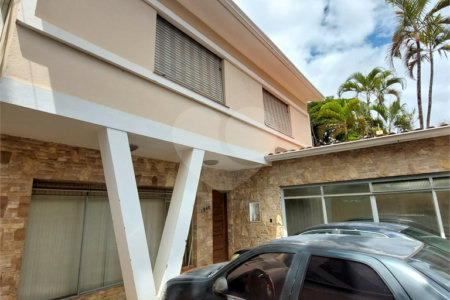 Casa/sobrado para locação no Centro