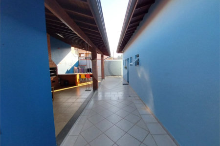 Sobrado à venda com 5 quartos, sendo 1 suíte,  em Terra Nobre, Louveira, SP