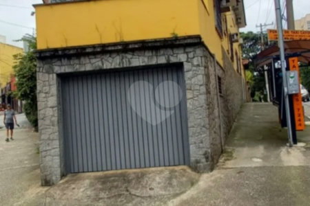 Sobrado comercial para locação em Perdizes | 160m² | 2 Andares | 7 Salas