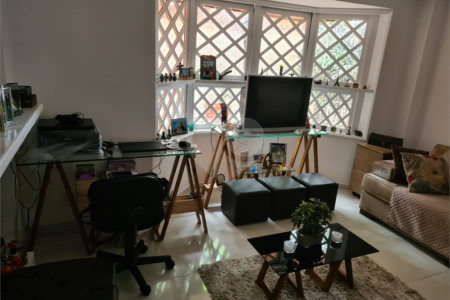 Casa com 3 dorm, 2 suítes, área gourmet, 4 vagas na Mooca