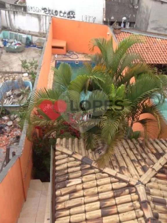 Ótimo sobrado à venda na Vila Mazzei, você precisa conhecer!
