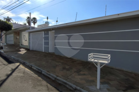Casa com 3 dormitórios à venda no bairro Jardim Cardinalli, em São Carlos/SP