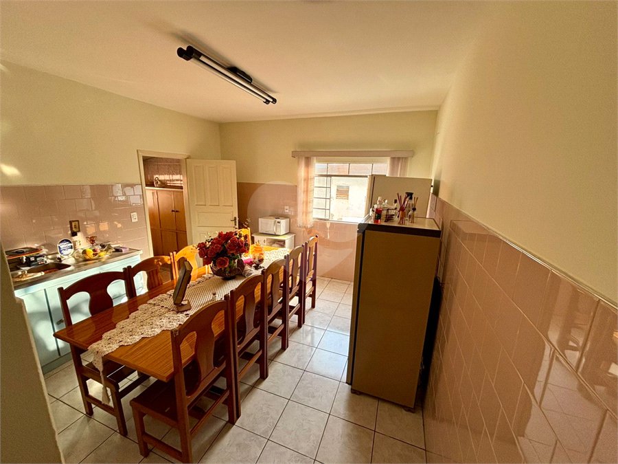 Casa 2 dormitórios Antônio Blanco
