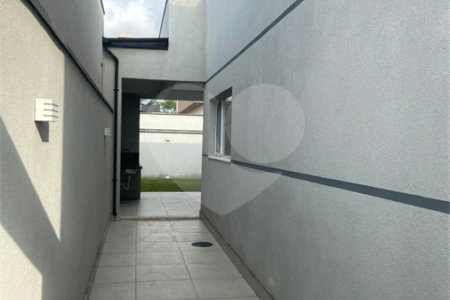 MARAVILHOSA CASA NO CONDOMÍNIO TERRAS DO VALE