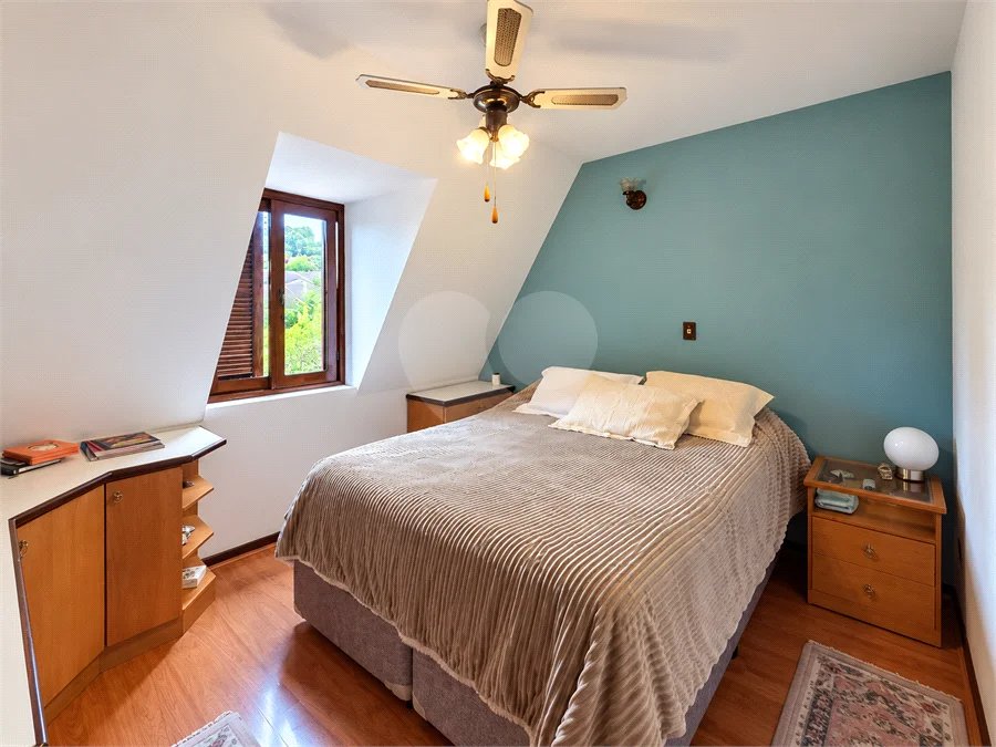 Sobrado com cinco quartos sendo 3 suites 4 vagas| R$ 3.300.000 no Alto da Boa Vista - São Paulo
