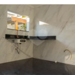 Casa à venda com 6 dormitórios, 3 suítes, piscina, área gourmet, hidromassagem, lareira, varanda e 6 vagas de garagem. Conforto e lazer para toda a família!