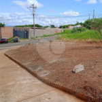 Terreno com 251,00 m² .
