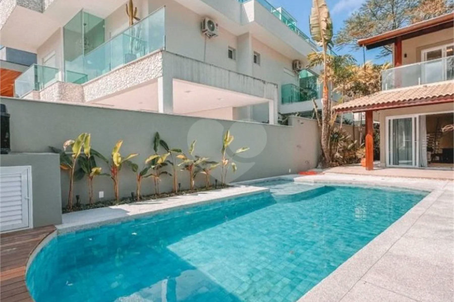 Casa à venda com 4 suítes em Riviera de São Lourenço, Bertioga, SP