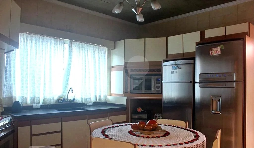 Casa com 250m² , 3 quartos, sendo 1 suíte , 3 vagas , à venda no Jd. Ana Maria - Santo André