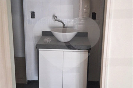 Salão 110m² comercial na Lucas Nogueira Garcez - Atibaia- SP