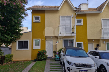 Casa à venda no Condomínio Moradas do Horto – 3 dormitórios, 1 suíte, quintal com churrasqueira e 3 vagas