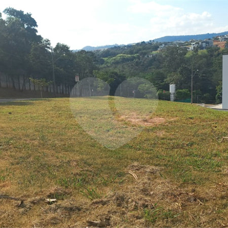 Terreno à Venda no Condomínio Santa Isabel 1
