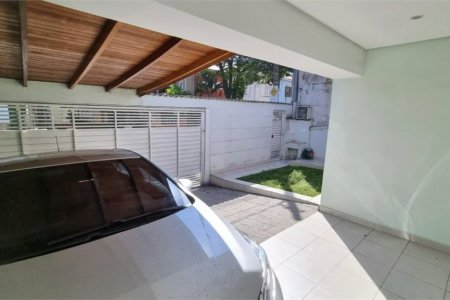 Casa à venda com 3 suítes em Jardim Trussardi, São Paulo, SP
