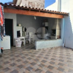 Casa à venda na região do Santa Felícia.