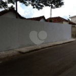 Terreno com 942,00 m² .