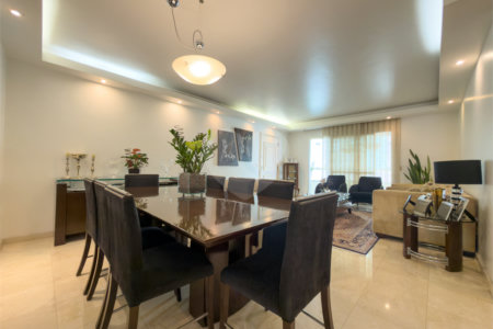 Apartamento com 190 metros 3 suítes 4 vagas de garagem