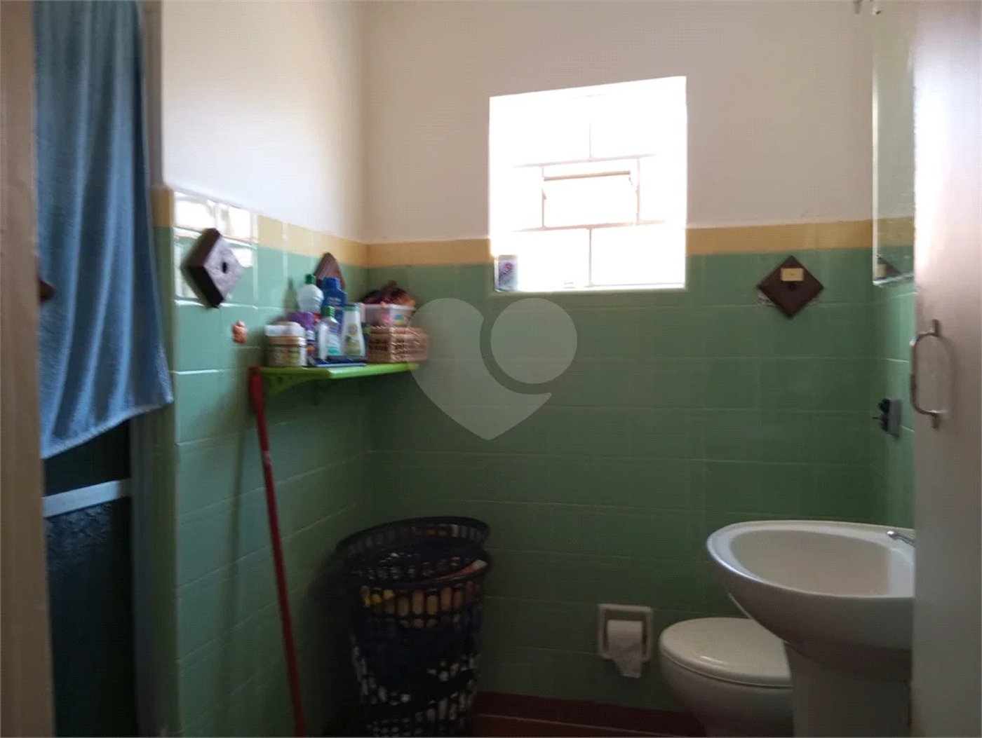 Terreno á venda com 2 casas na Vila Rosália, Guarulhos, SP.