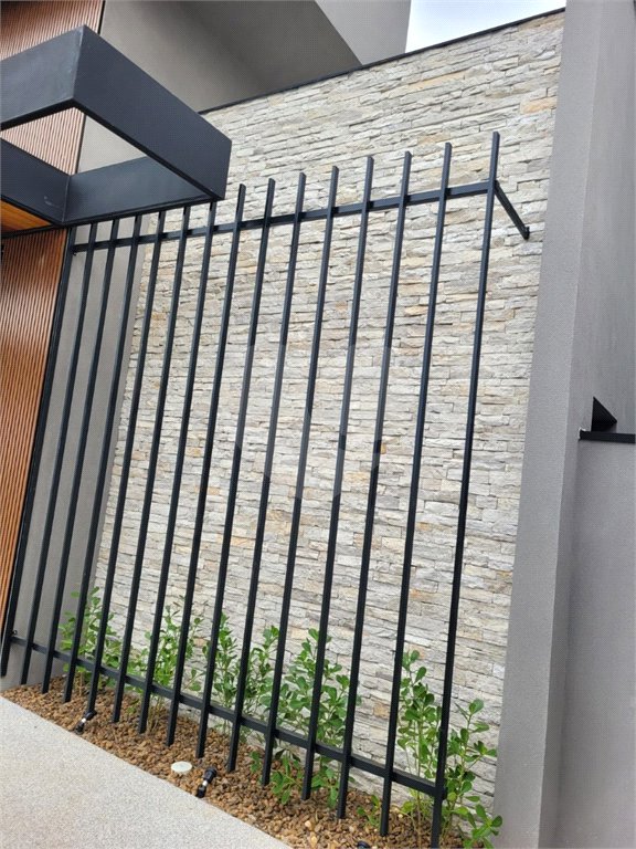 CASA A VENDA NO CONDOMINIO RESERVA RUDÁ COM PISCINA, 3 SUÍTES, 2 VAGAS, SÃO JOSÉ DOS CAMPOS/SP.