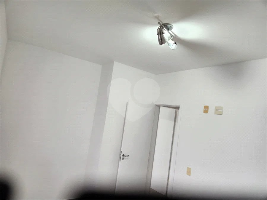 Apartamento para alugar com 2 quartos, sendo 1 suíte,  em Villa DI Cesar, Mogi das Cruzes, SP