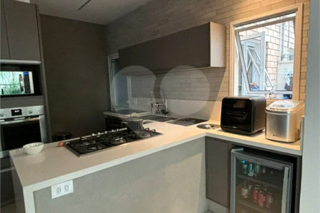 Apartamento Garden na Mooca de 322m² com 3 suítes e 5 vagas.