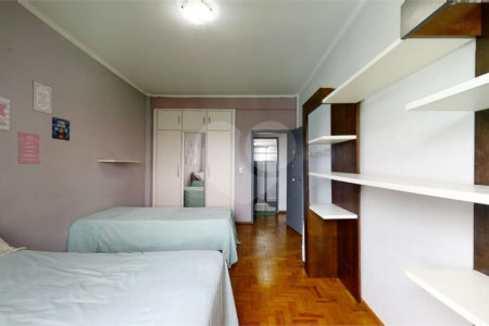 Apartemento com dois dormitórios na Bela Vista.