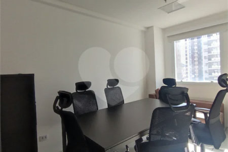 Excelente conjunto comercial para locação com 38 m², 2 salas com varanda e 1 vaga no Ipiranga!