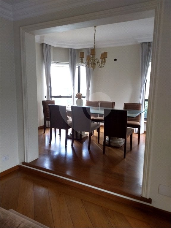 APARTAMENTO ALTO PADRÃO NA ACLIMAÇÃO A 36% ABAIXO DO VALOR DE MERCADO.