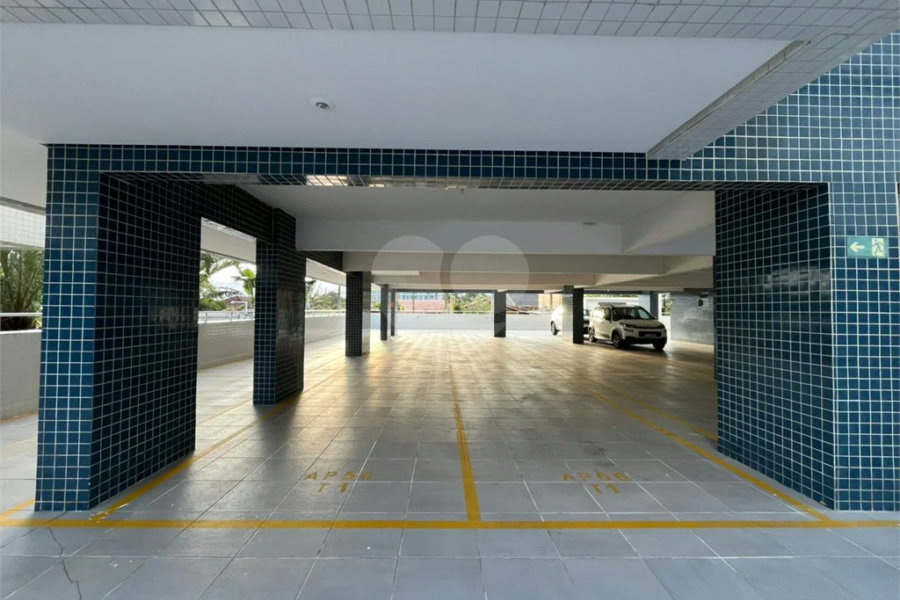 Apartamento à venda com 2 quartos, sendo 1 suíte,  em Indaiá, Bertioga, SP