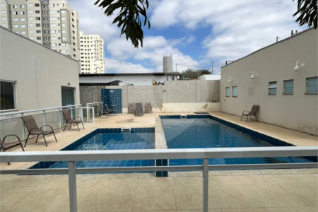 Oportunidade Única no Monte dos Pinheiros – Um lar completo esperando por você