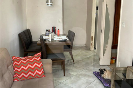 Apartamento à venda na Rua Sapucaia – Conforto e localização privilegiada!