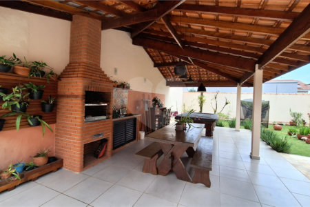 Casa térrea á venda - Peruíbe