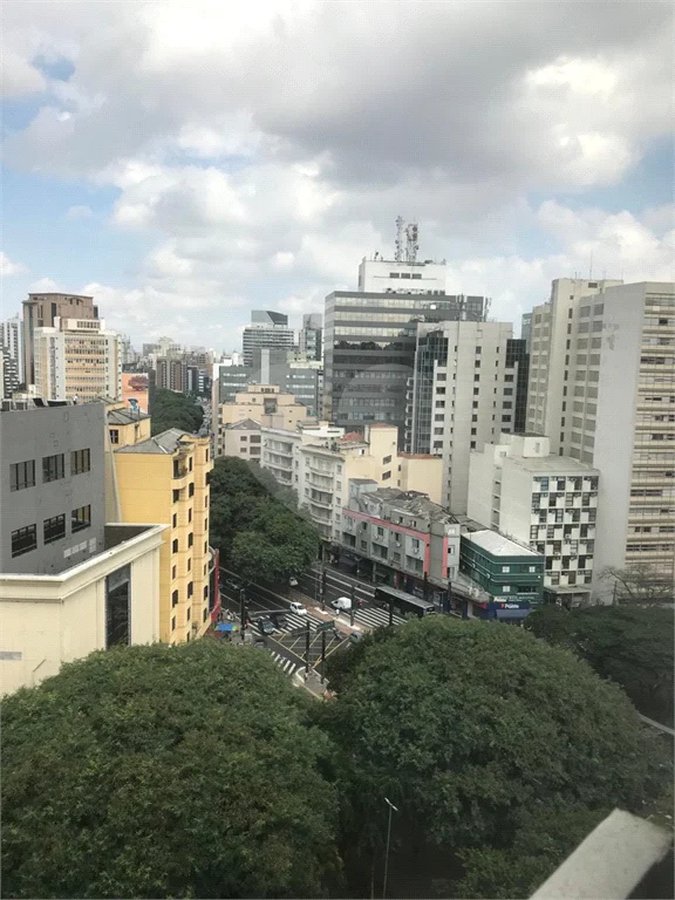 Sala comercial região da Paulista com 50 m²!