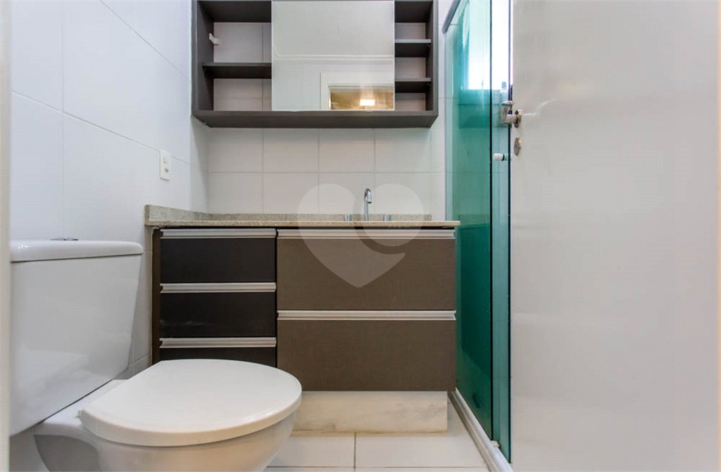 Apartamento à venda na Vila Mariana de 100m² com 3 dormitórios, 2 suítes, 2 vagas e lazer