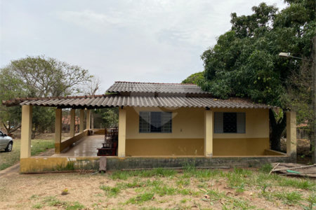 Chácara Parque Itaipu 3 quartos.