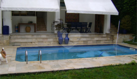 Casa à venda com 5 suítes em Vila Inah, São Paulo, SP