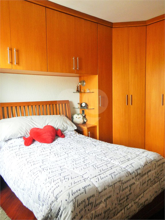 Sobrado à venda na Saúde c/175m2 - 3 Quartos/1 Suíte/ 2 Vagas na garagem