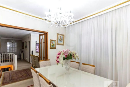 Sobrado à venda na V.Mariana - 130m2 - 2 Quartos - 600 m. metrô Ana Rosa