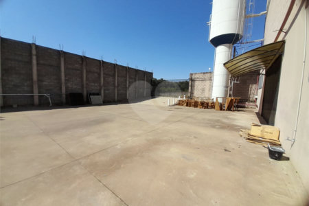Galpão Industrial no Jardim Tangará - 1.714,91 m² de Área Útil