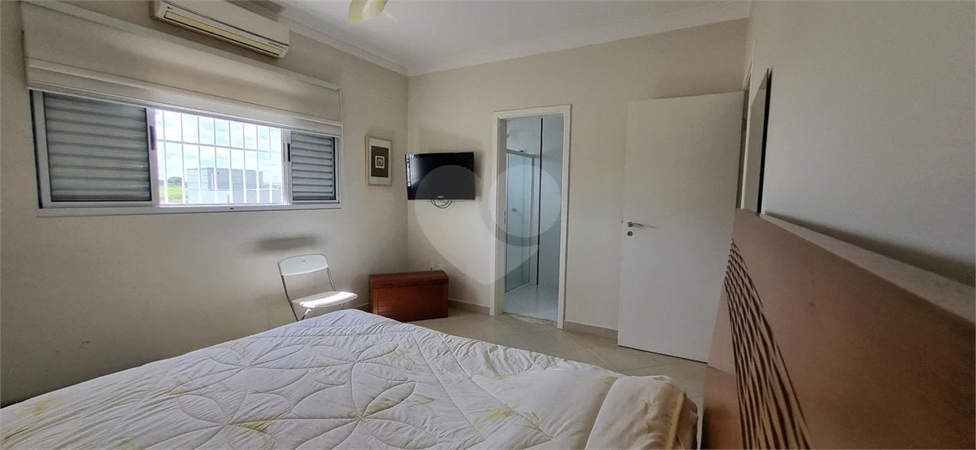 Lindo sobrado com 4 suites e piscina à venda, 365m², por R$ 2.450.000,00 no condomínio Villa Suiça, em Indaiatuba/SP.