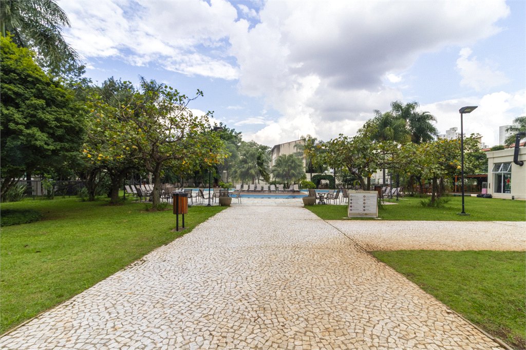 Apartamento para venda no Alto da Moóca, com 178 m², 3 suítes, 3 vagas.