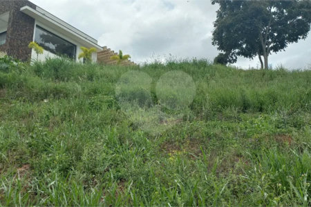 Terreno à venda no condomínio Jardim Primavera, Louveira - SP