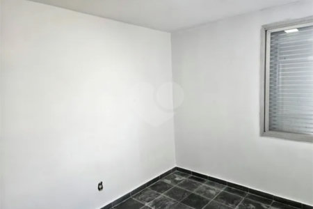 CASA A VENDA NO JARDIM SATÉLITE COM 4 DORMITÓRIOS, 4 BANHEIROS, 5 VAGAS, SÃO JOSÉ DOS CAMPOS/SP.
