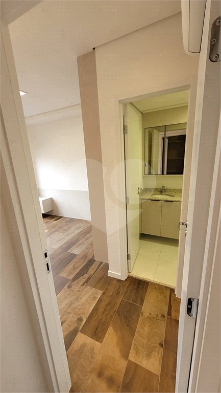 Apartamento de 2 quartos mobiliado à venda no Paraíso